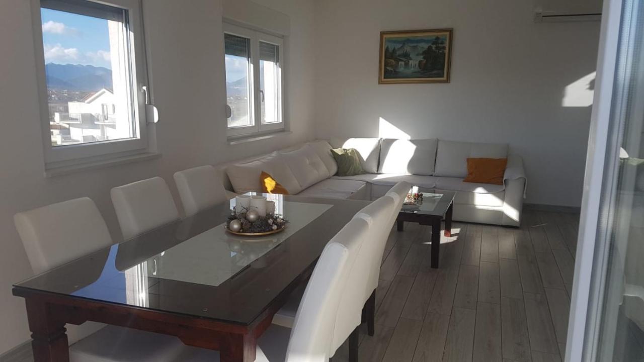 Apartman Lora 루브스키 외부 사진