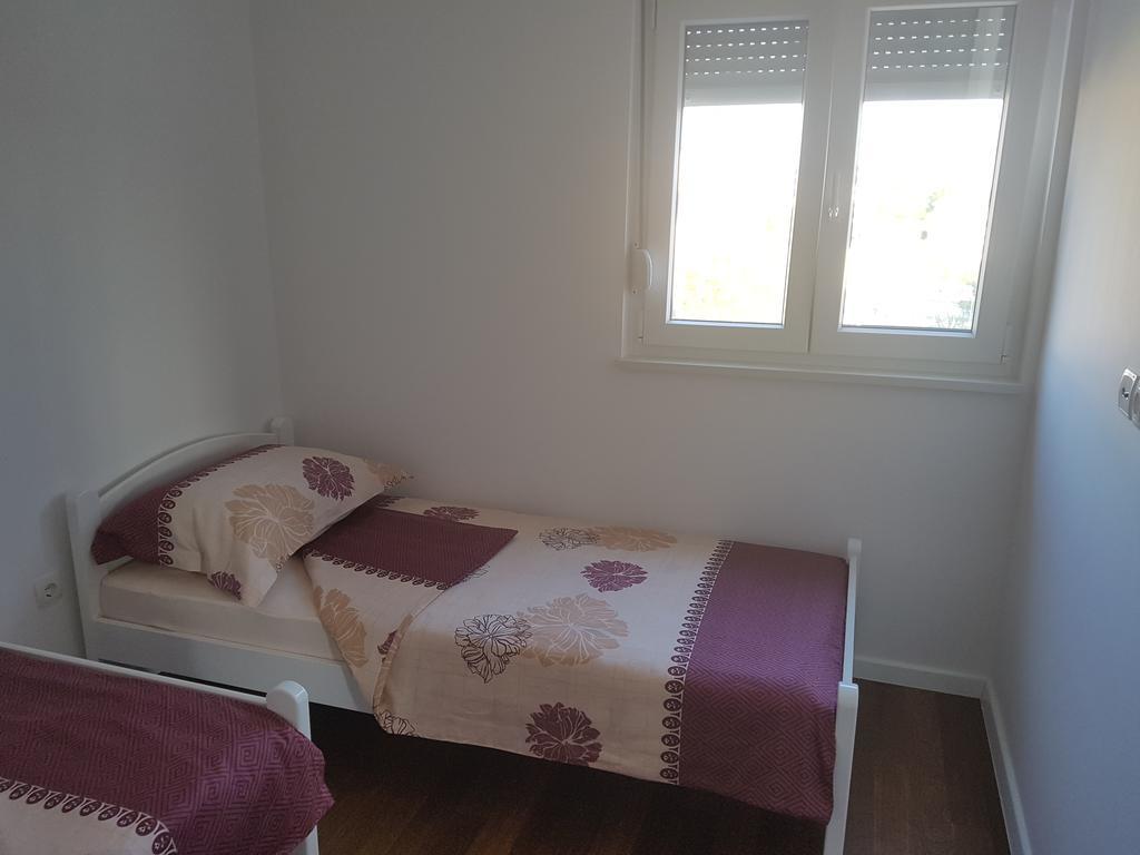 Apartman Lora 루브스키 외부 사진
