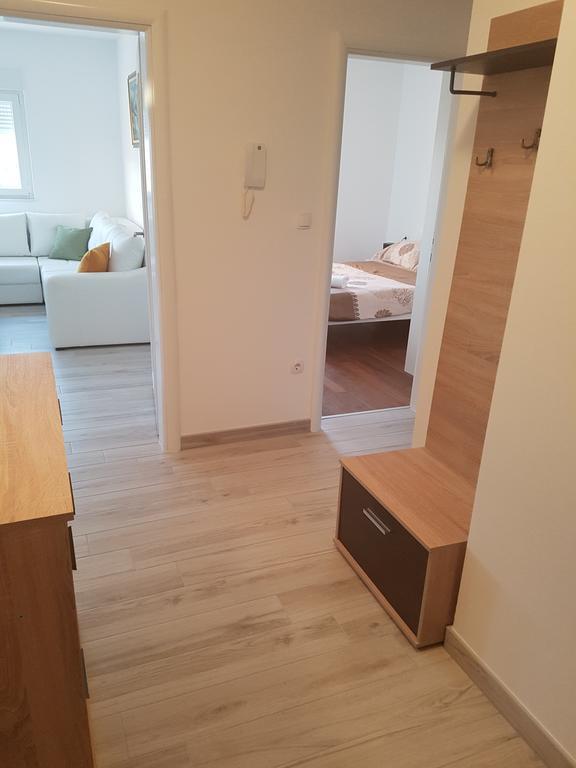 Apartman Lora 루브스키 외부 사진